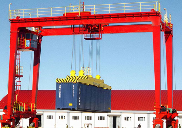 10t龍門吊價格出租，讓您的工程更輕松