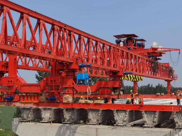 50噸架橋機(jī)施工過(guò)程中，如何保證作業(yè)質(zhì)量？